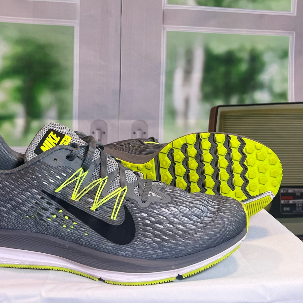 Mens Nike Zoom Winflo 5 shoes